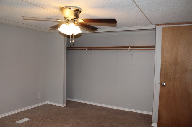 Building Photo - 919 Austin St