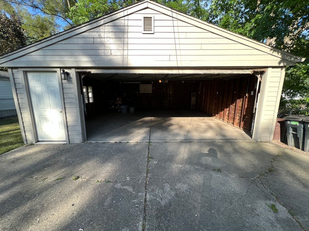 Building Photo - 4402 Cooper Ave