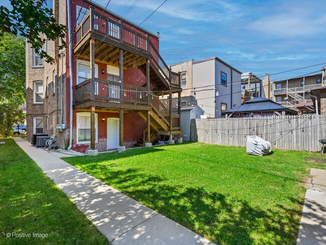 Building Photo - 2441 N Harding Ave