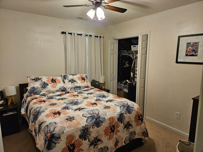 Building Photo - Beautiful unfurnished 3 bedroom 2 bath home in Sneads Ferry - Justice Farm community