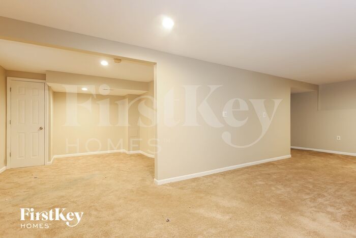 Building Photo - 454 Bluebird Dr