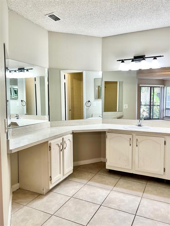 Building Photo - 4371 Aqua Vista Dr