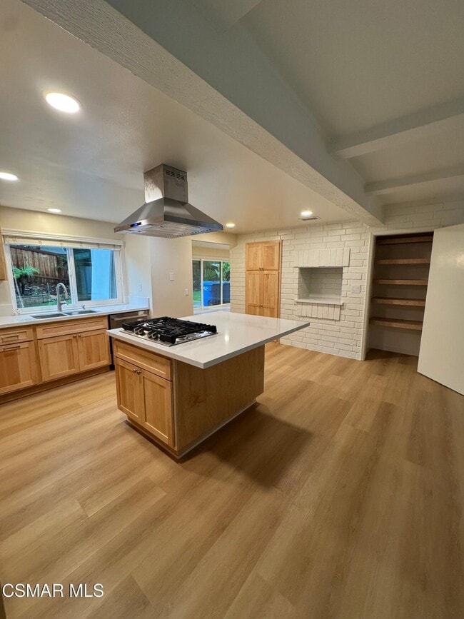 Building Photo - 893 Blue Spring Dr