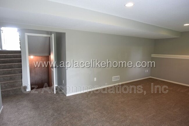 Building Photo - 6303 W 155th Pl