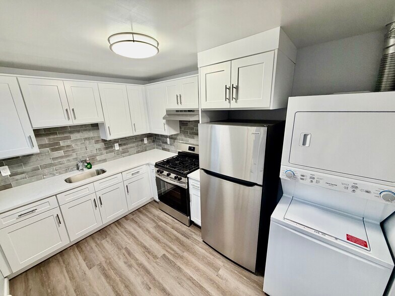 Building Photo - 29 Lee Ct