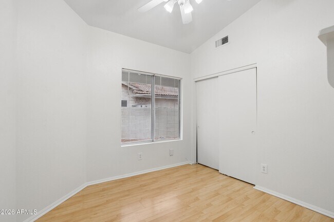 Building Photo - 15661 W Hammond Dr