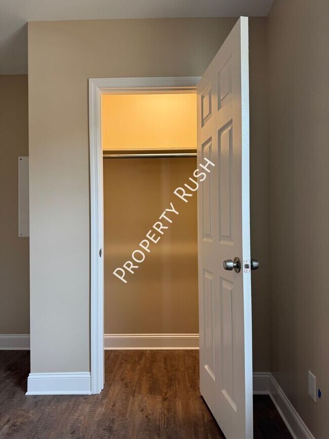 Building Photo - 8430 Springfield Rd