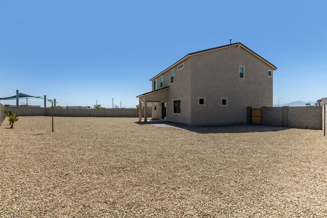 Building Photo - 4 Bedroom - Ready for you to Call It Home!!