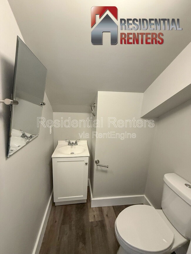 Building Photo - 4241 N 47th St