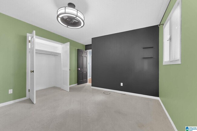 Building Photo - 373 Laredo Dr