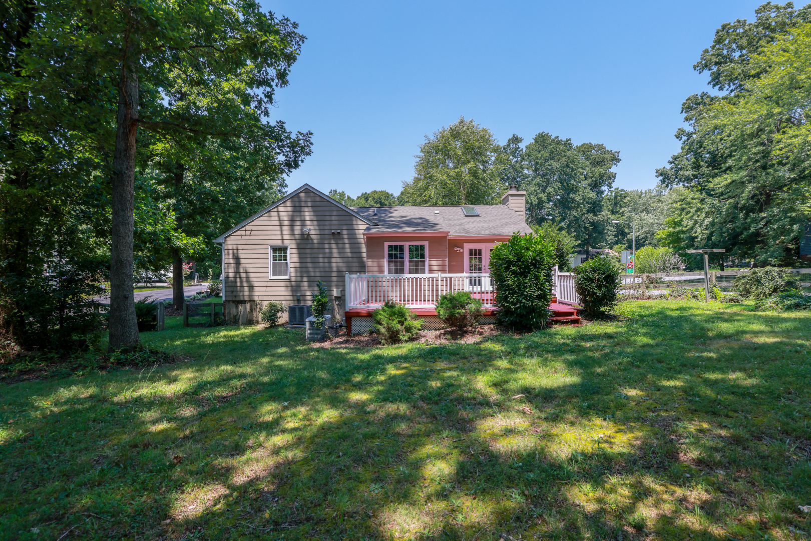 Huge backyard - 701 Marbleridge Rd