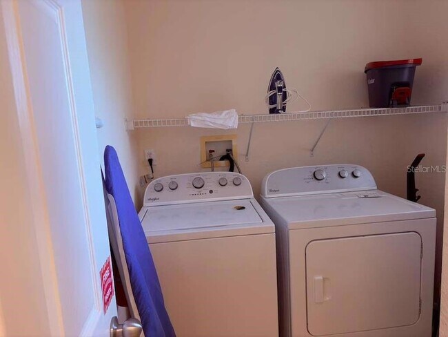 Building Photo - 3050 Pirates Retreat Ct