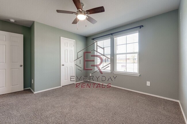 Building Photo - 2569 Merganser Dr