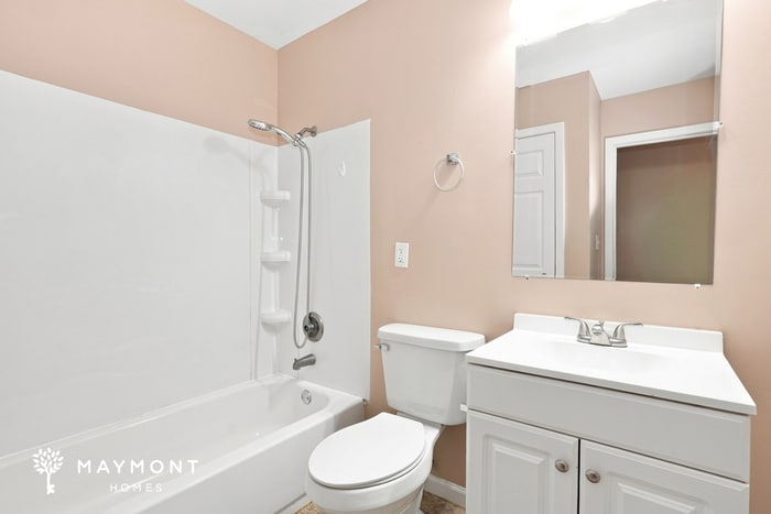 Building Photo - 5090 Chipman Dr