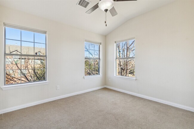 Building Photo - 1506 Biltmore Ln