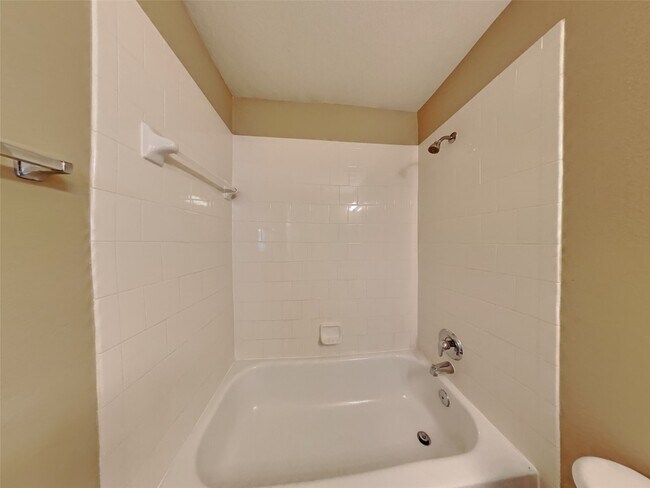 Building Photo - 2807 Bison Bluff