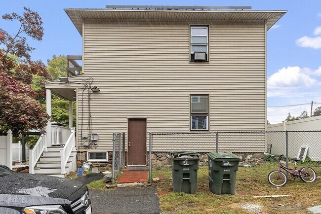 Building Photo - 27-29 Chadwick St