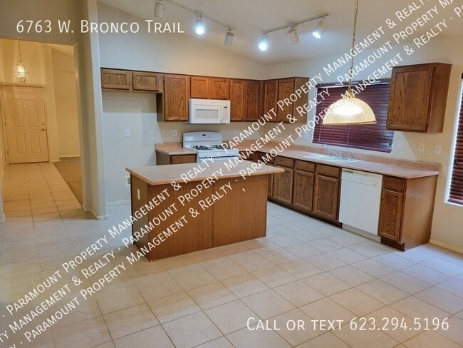 Building Photo - 6763 W Bronco Trail