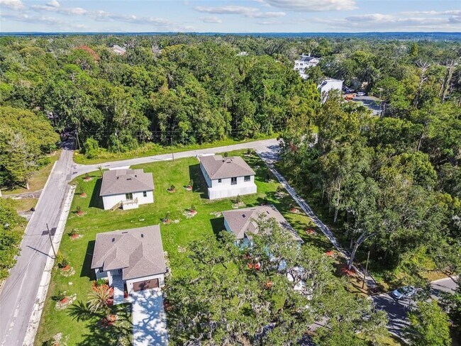 Building Photo - 300 N Lemon Ave