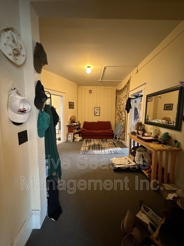 Building Photo - 10 Lafayette Pl