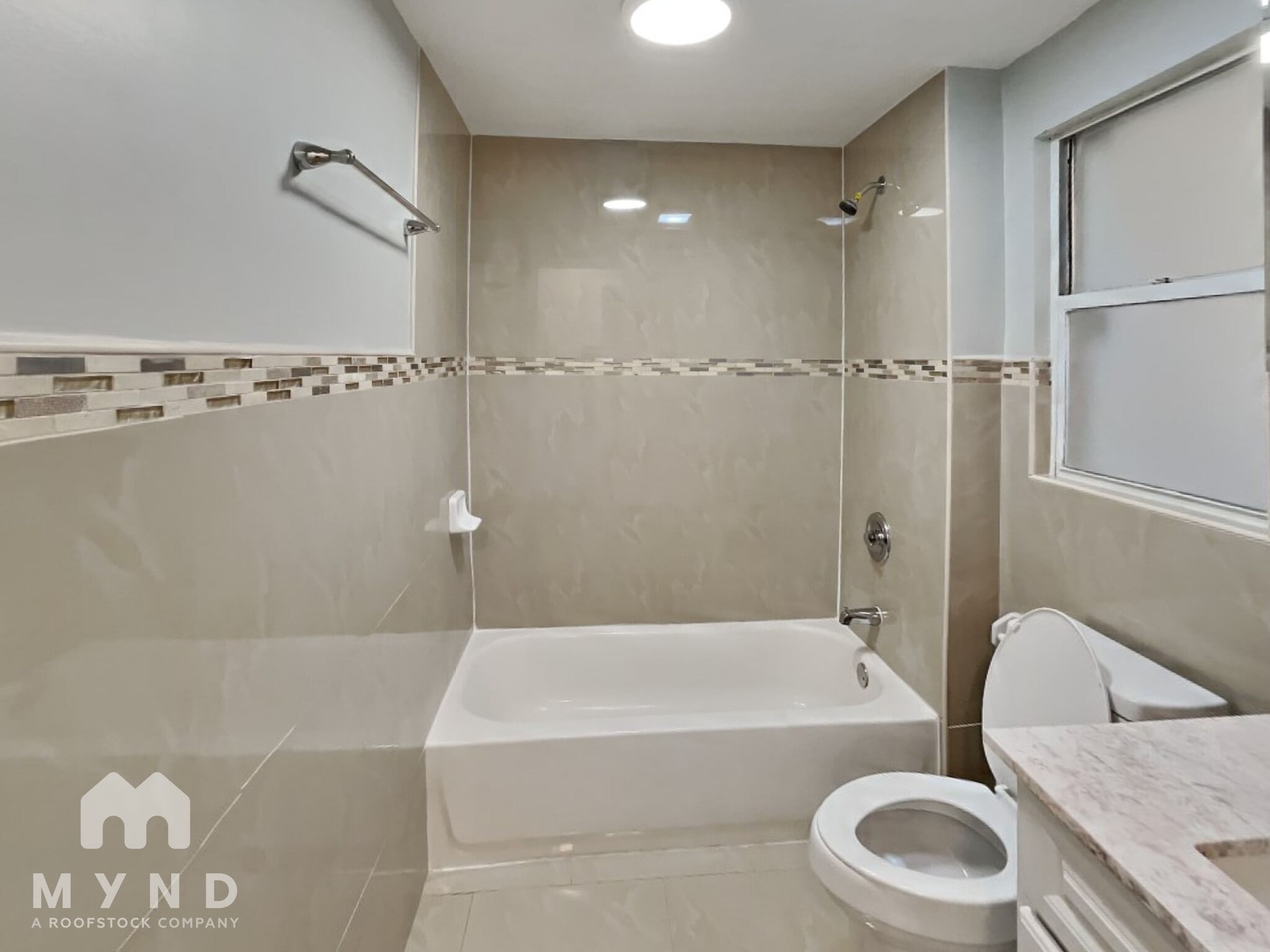 Building Photo - 7018 Maclura Dr