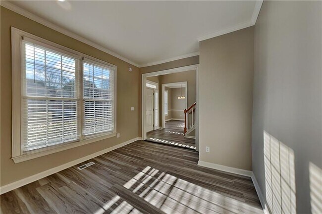 Building Photo - 149 Crestview Dr