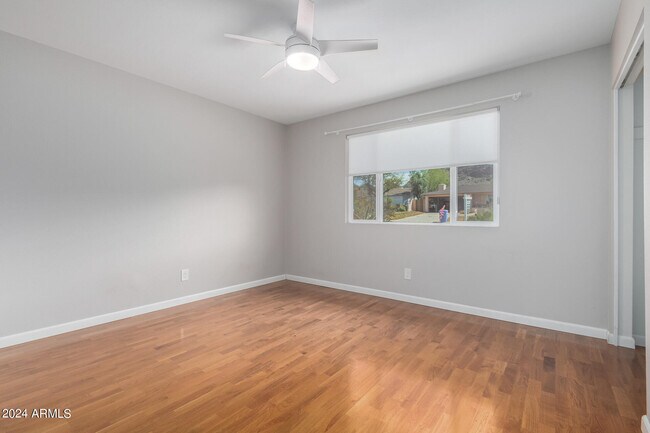 Building Photo - 6710 North 23rd Pl
