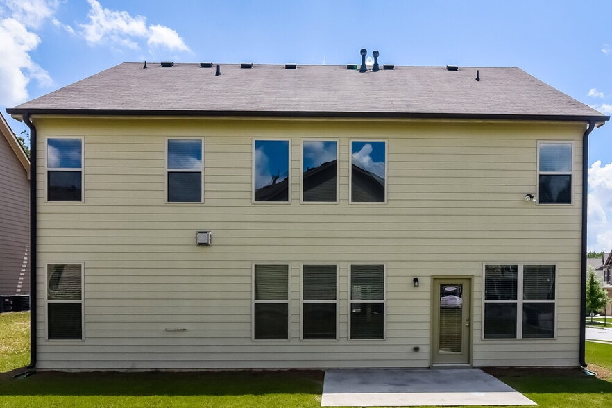 Building Photo - 192 Moorland Way NE