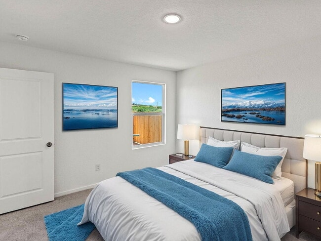 Building Photo - VIEWS VIEWS VIEWS and LOCATION! Rental Bac...