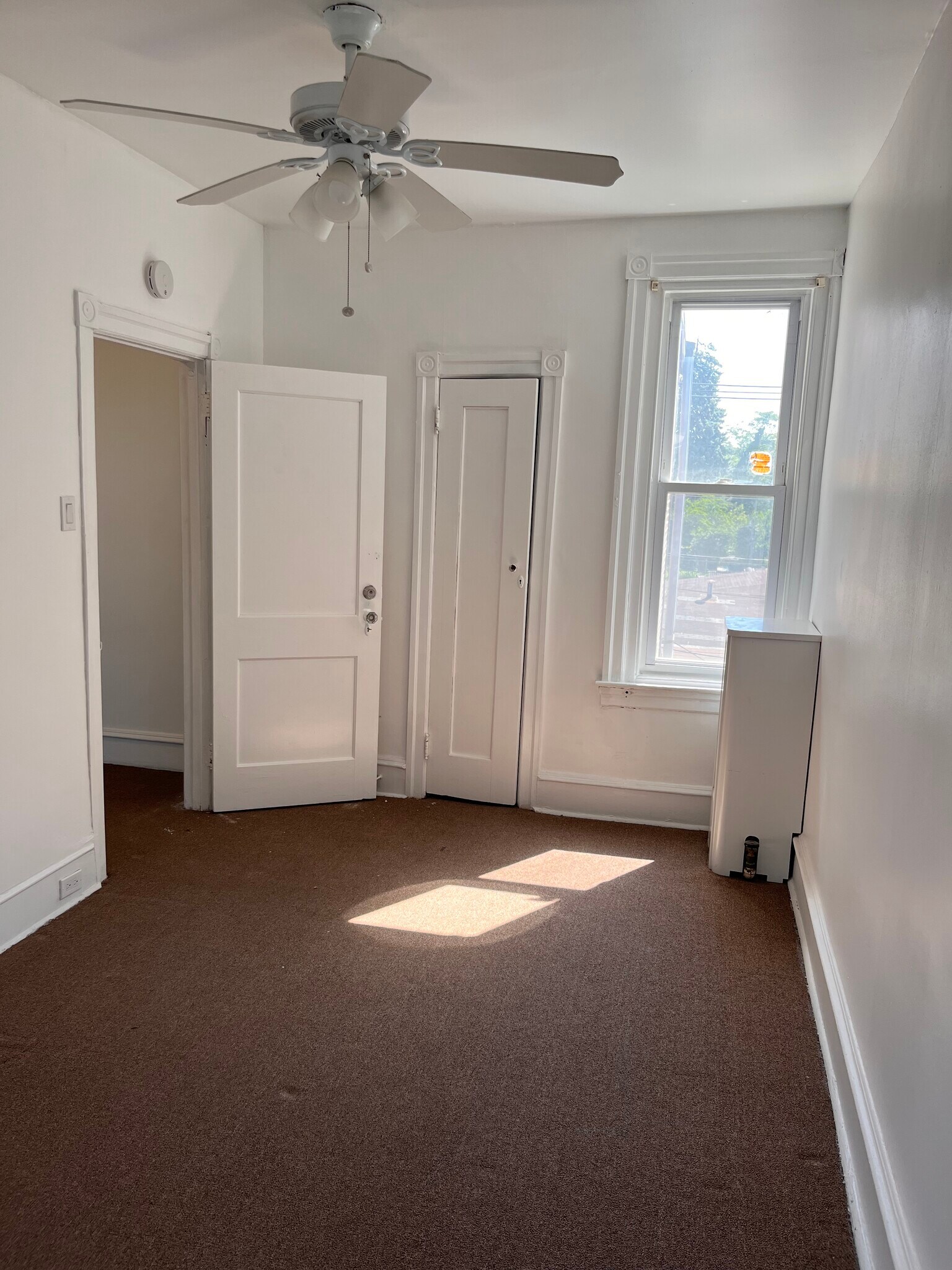 Bedroom 2 - 5049 N Sydenham St