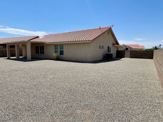 Building Photo - 4 bed in Mesa Del Sol