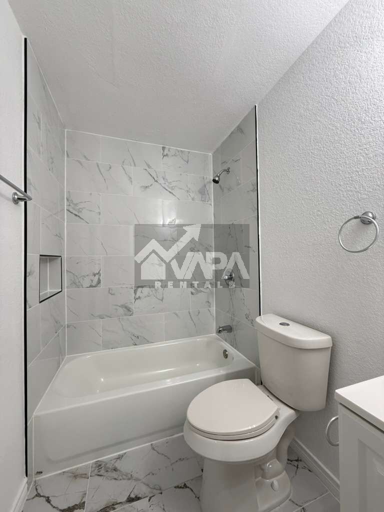 Building Photo - 7729 Narrow Pass St