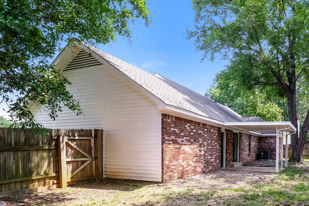 Building Photo - 6891 Autumnhill Ln