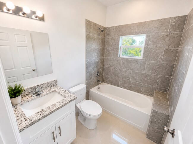 Building Photo - Beautiful Brand new house for rent, Lehigh Acres