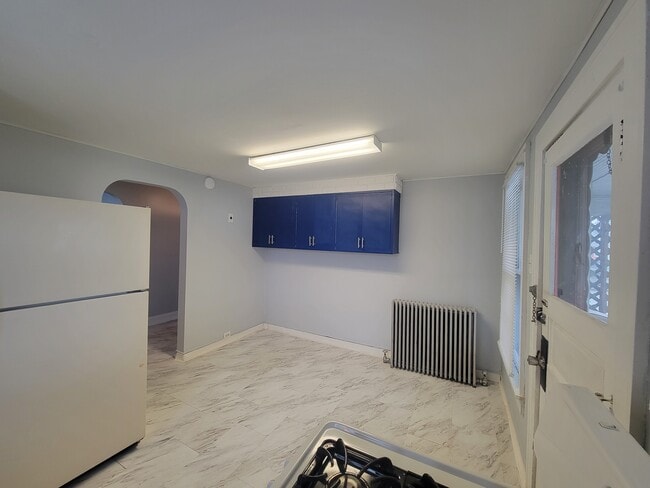 Building Photo - 417 Beaver St