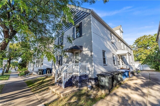Primary Photo - 2115 Dowd Ave