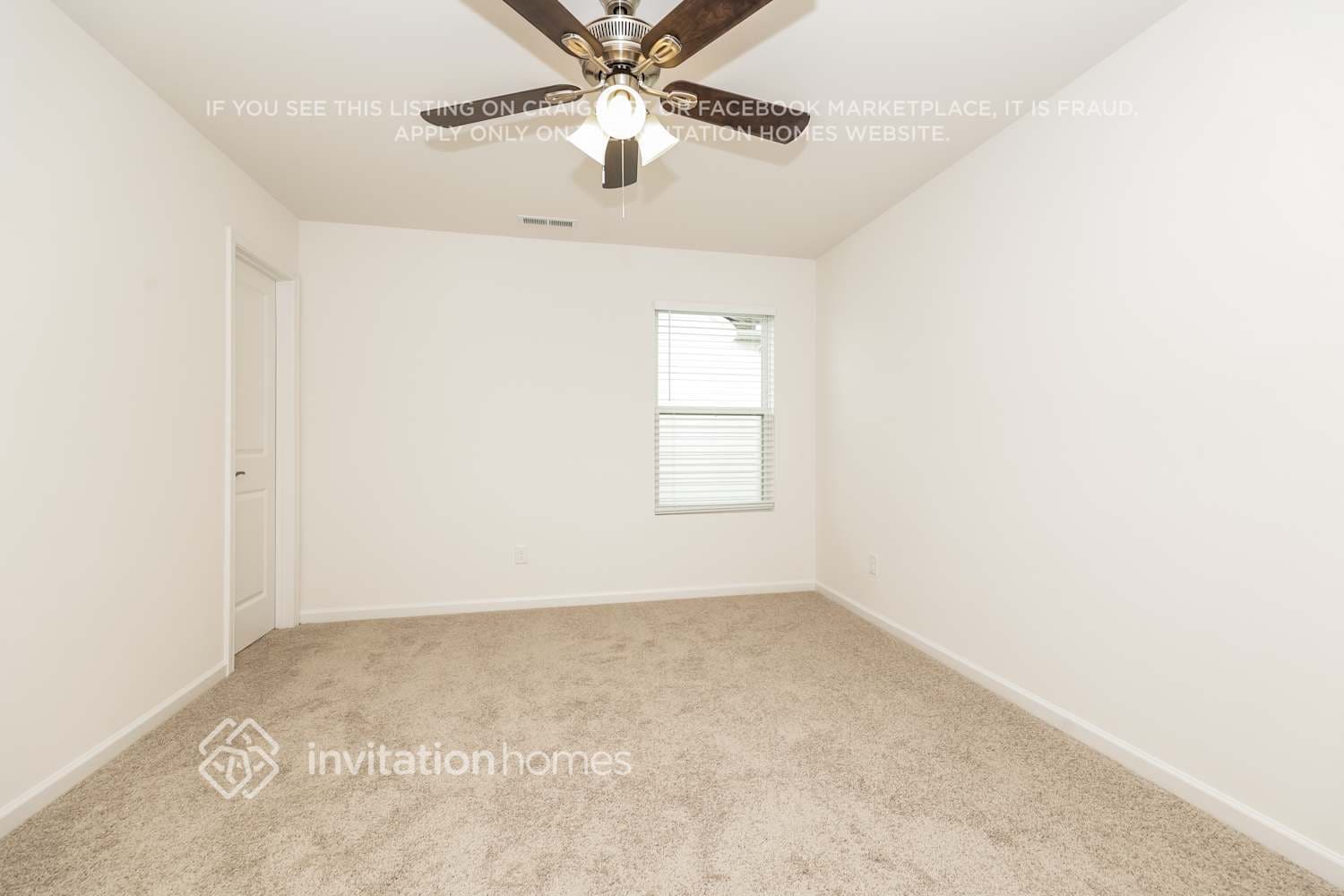 Building Photo - 3802 Lantern Ln