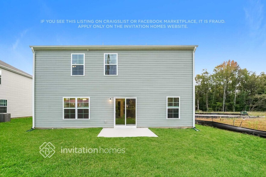 Building Photo - 606 Jack Pine St