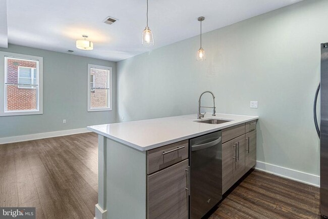 Building Photo - 1219 K St NE