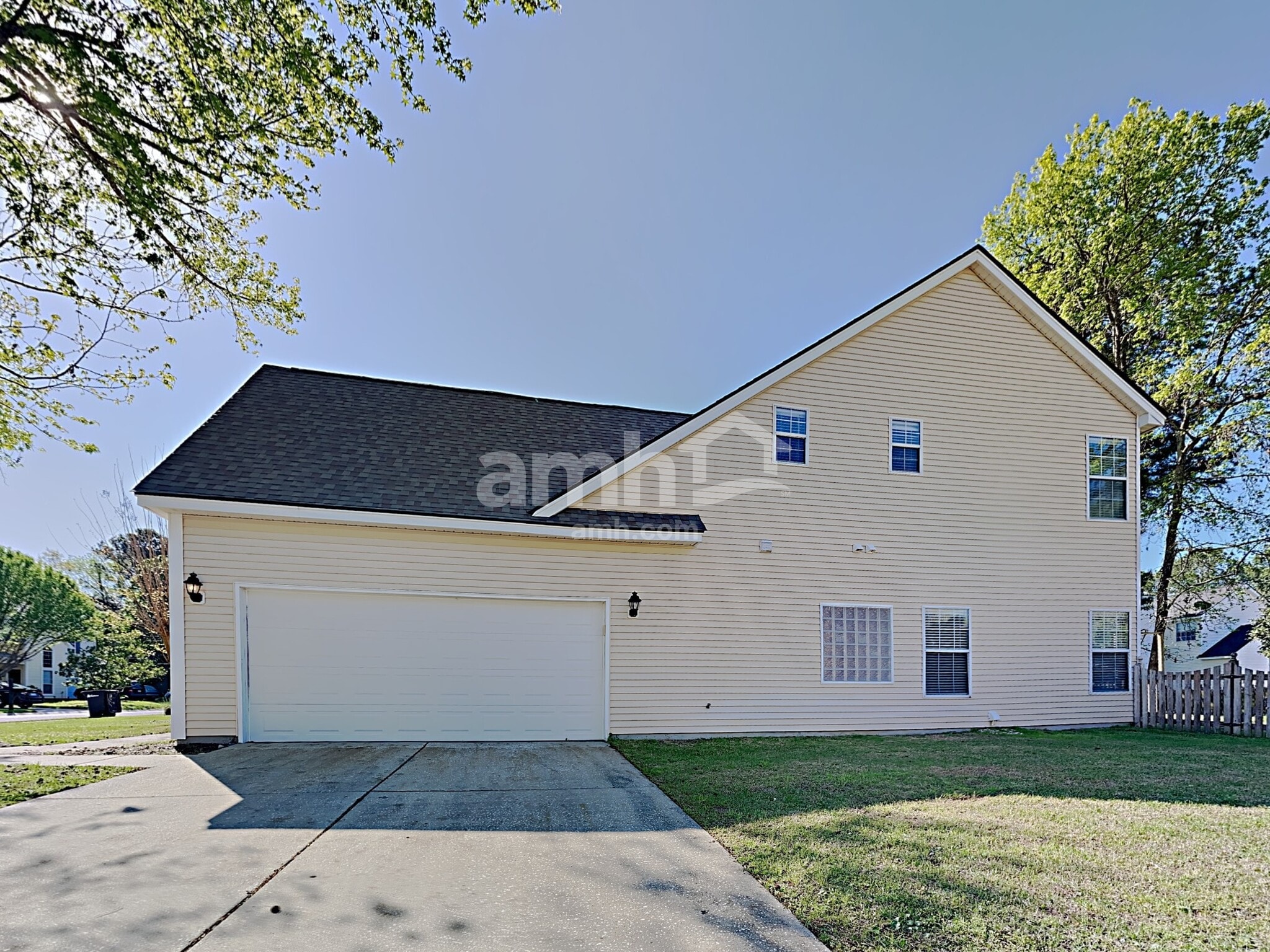 Building Photo - 517 Pritchards Point Dr