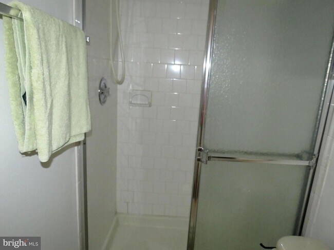 Building Photo - 1513 Wampanoag Dr