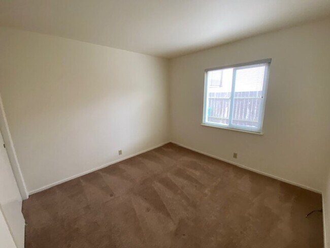 Building Photo - 306 Lobos Ave