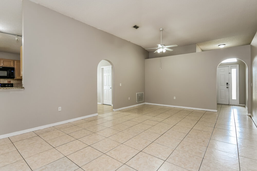 Building Photo - 14552 Lake Price Dr