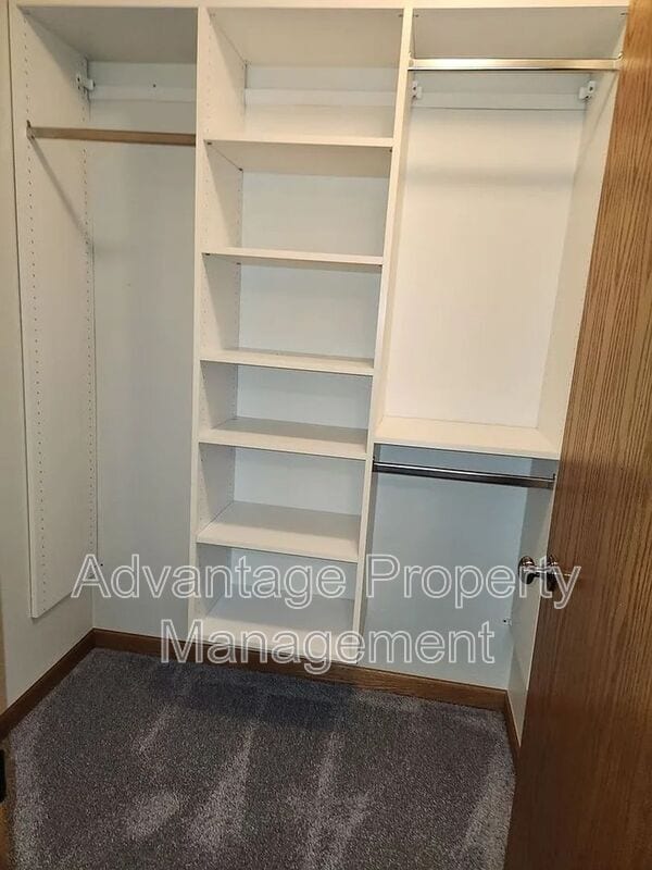 Building Photo - 494 Nandina St