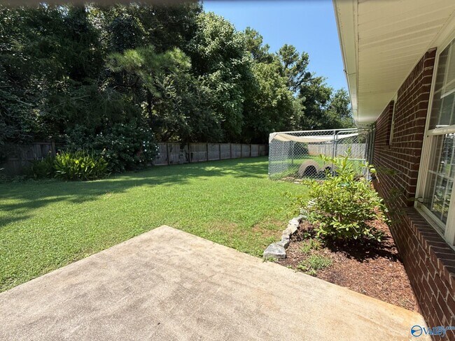 Building Photo - 111 Turnstone Ct SW