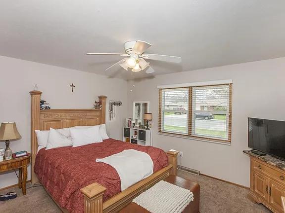 Building Photo - 1020 Meadowbrook Dr