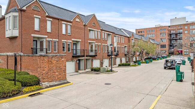 Building Photo - 512 Lockerbie Cir N
