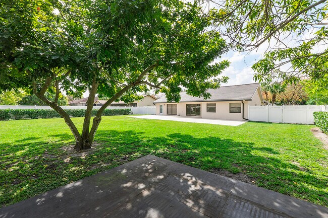 Building Photo - 11461 NW 39th St