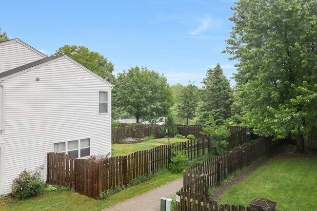 Building Photo - 540 Wedgewood Cir