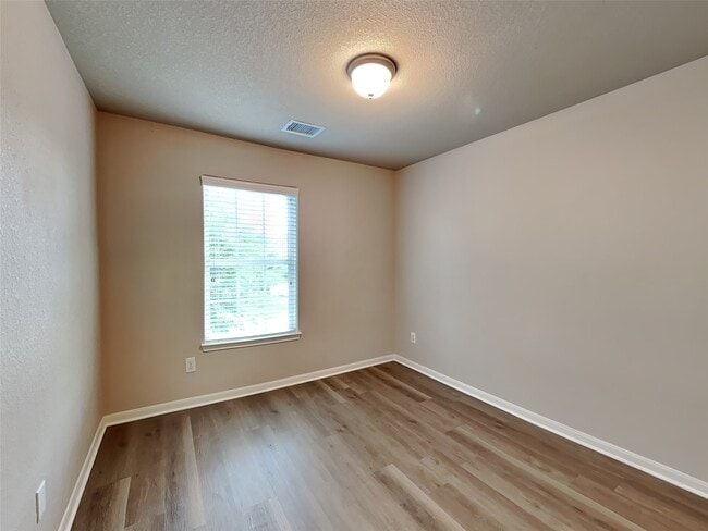 Building Photo - 18468 Sunrise Maple Dr